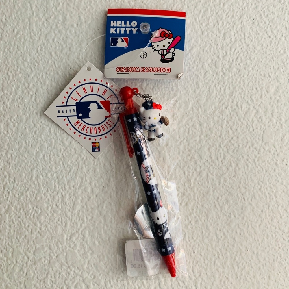 MLB Milwaukee pen